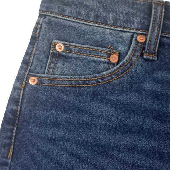 NWT No Boundaries Mid Rise Fringe Hem Denim Shorts Womens 4 Dark Wash Stretch - Picture 2 of 5